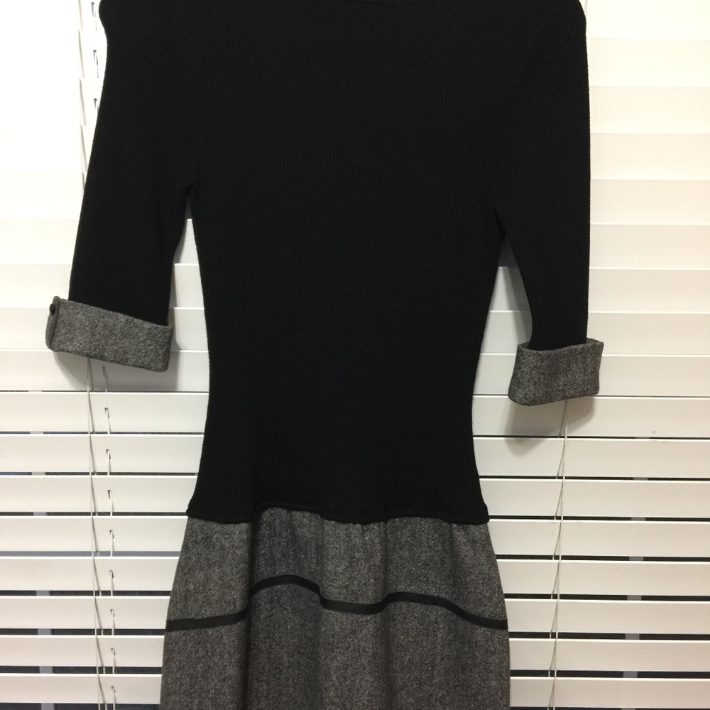 BEBE TURTLE NECK DRESS - size S